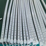 Bendable wall washer fixture